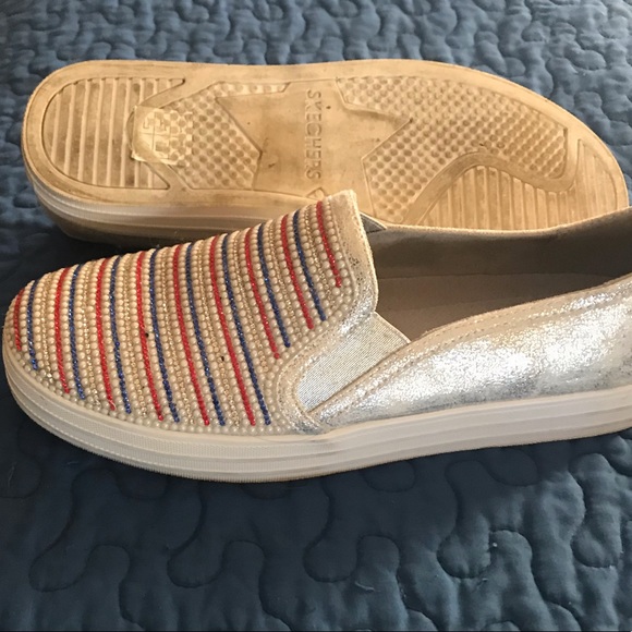 Skecher’s slip on’s - Picture 2 of 3